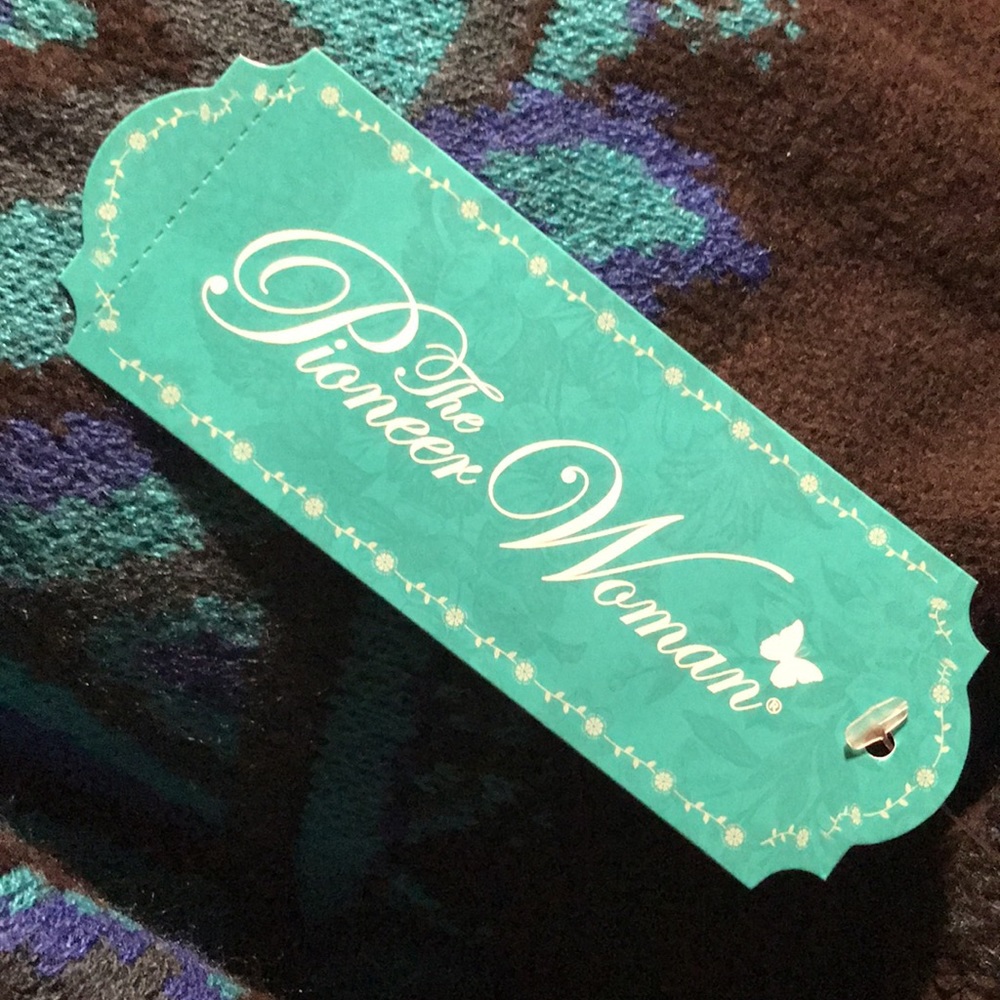 Open-Front Ruana Sweater - Picture 13 of 15